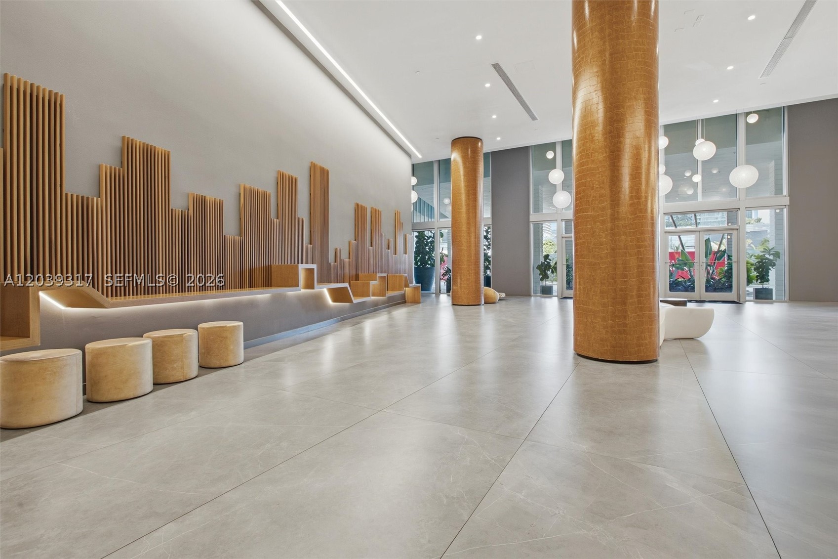 WIND CONDO - Residential
