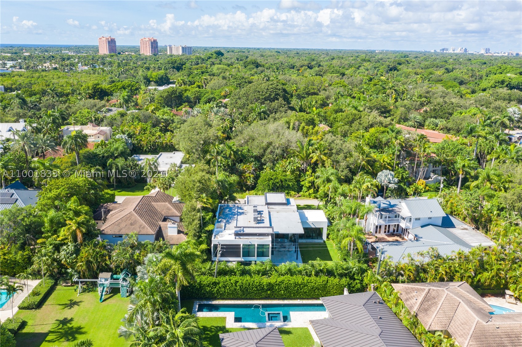 THE MOORINGS - Residential