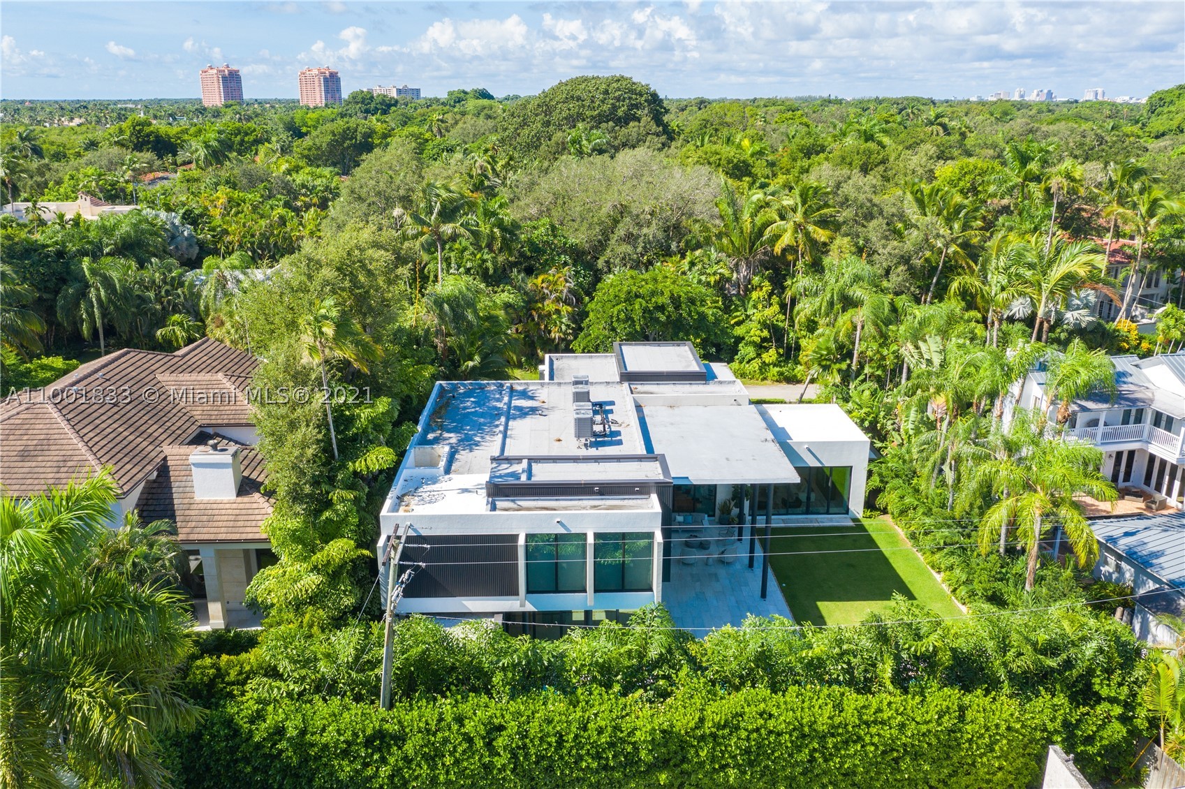 THE MOORINGS - Residential