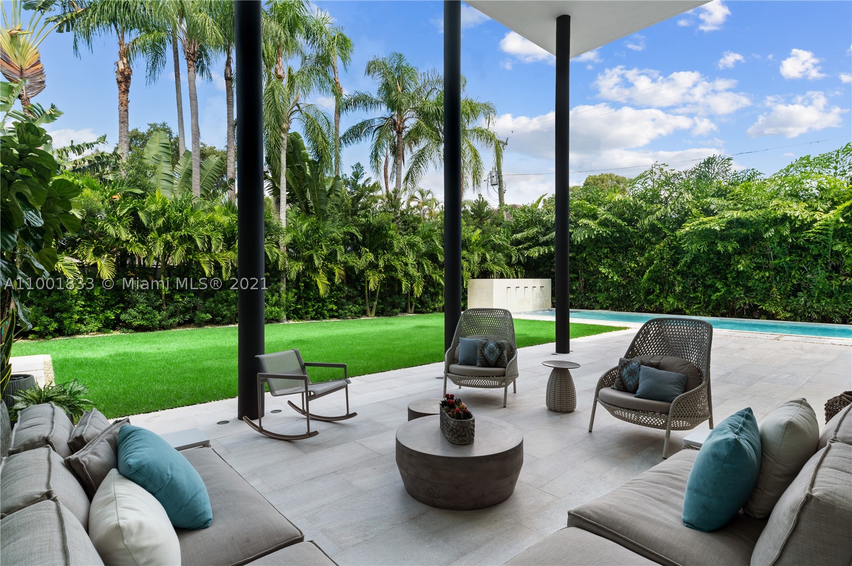 THE MOORINGS - Residential