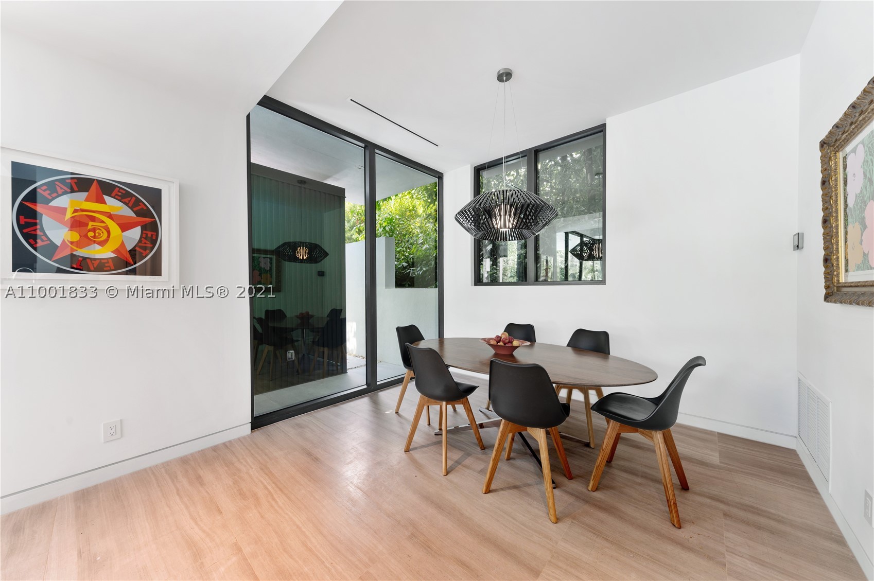 THE MOORINGS - Residential