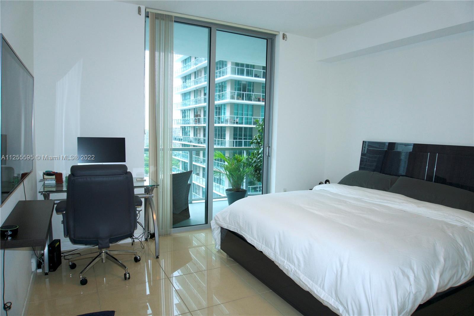THE AXIS ON BRICKELL II C - Residential Lease