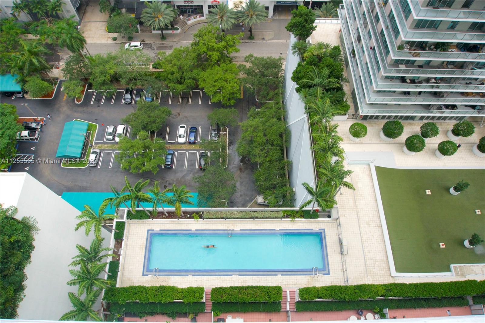 THE AXIS ON BRICKELL II C - Residential Lease