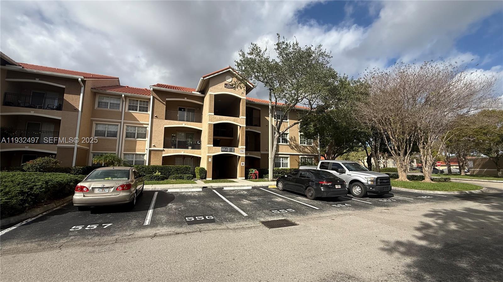 MARQUESA CONDO - Residential Lease