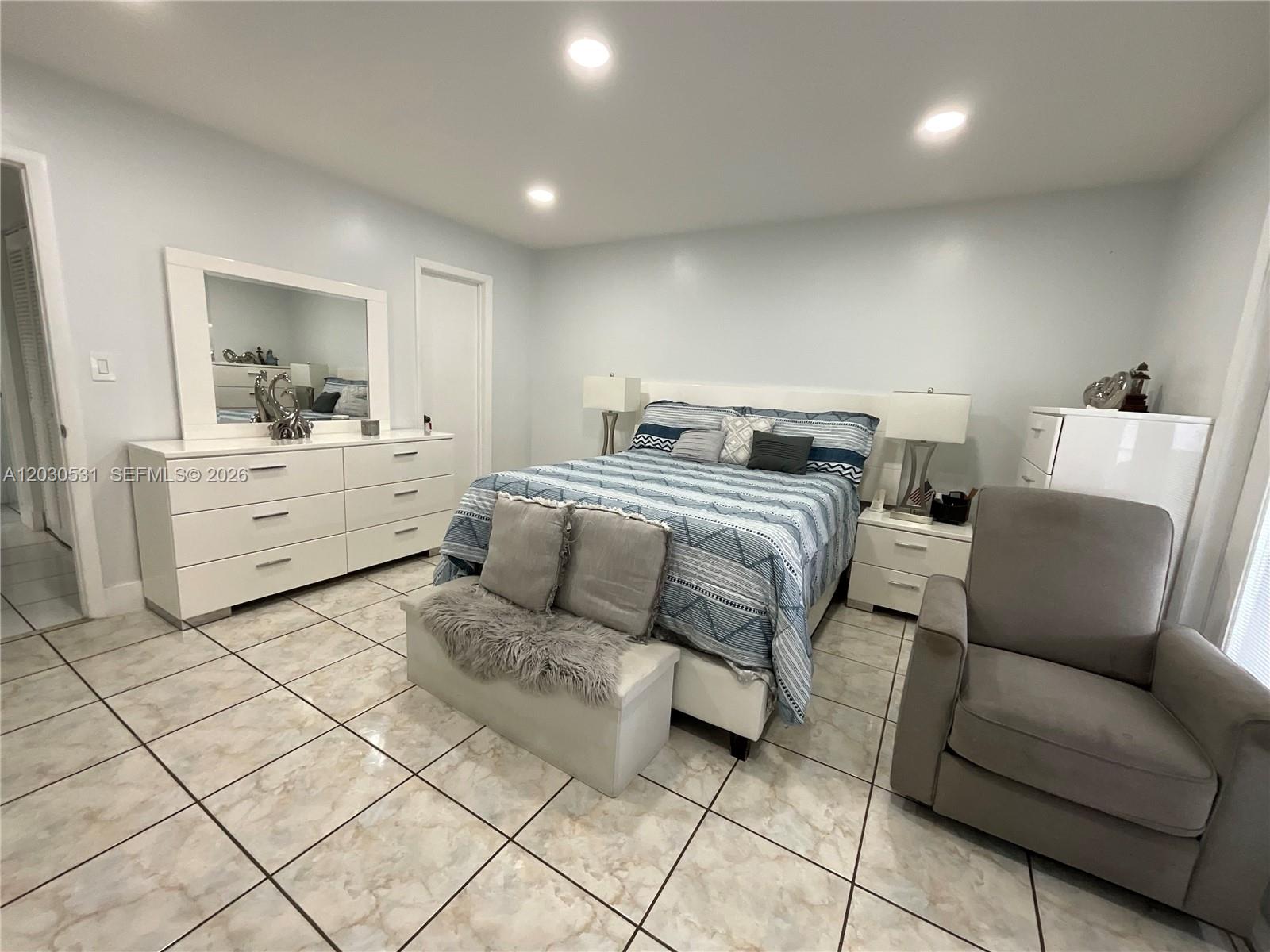 EVERGLADES SUGAR & LAND C - Residential