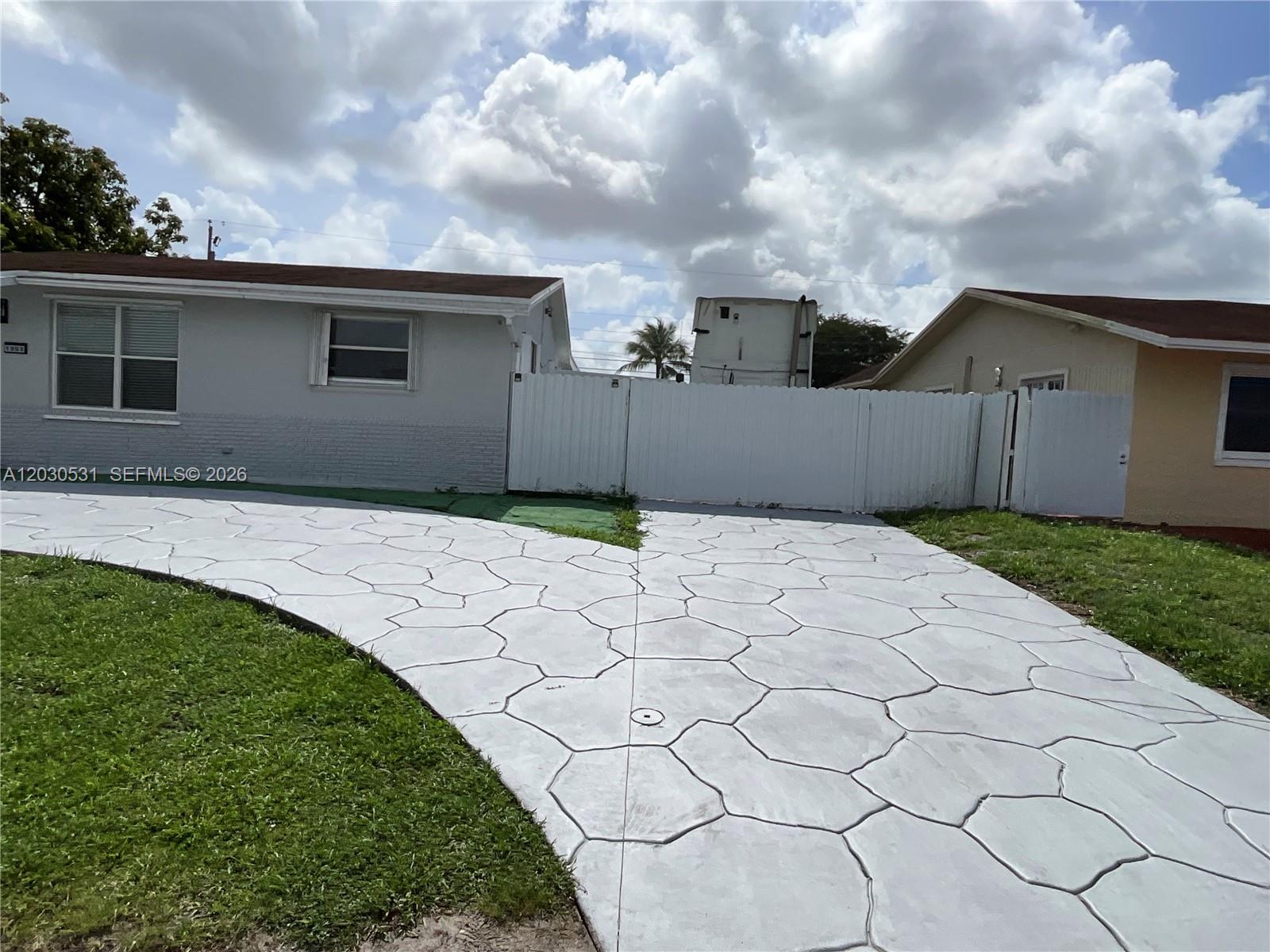 EVERGLADES SUGAR & LAND C - Residential