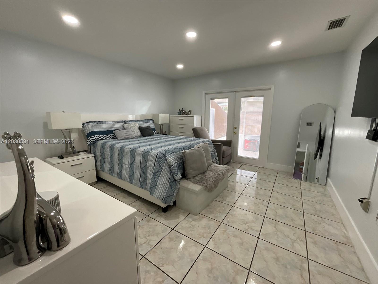 EVERGLADES SUGAR & LAND C - Residential