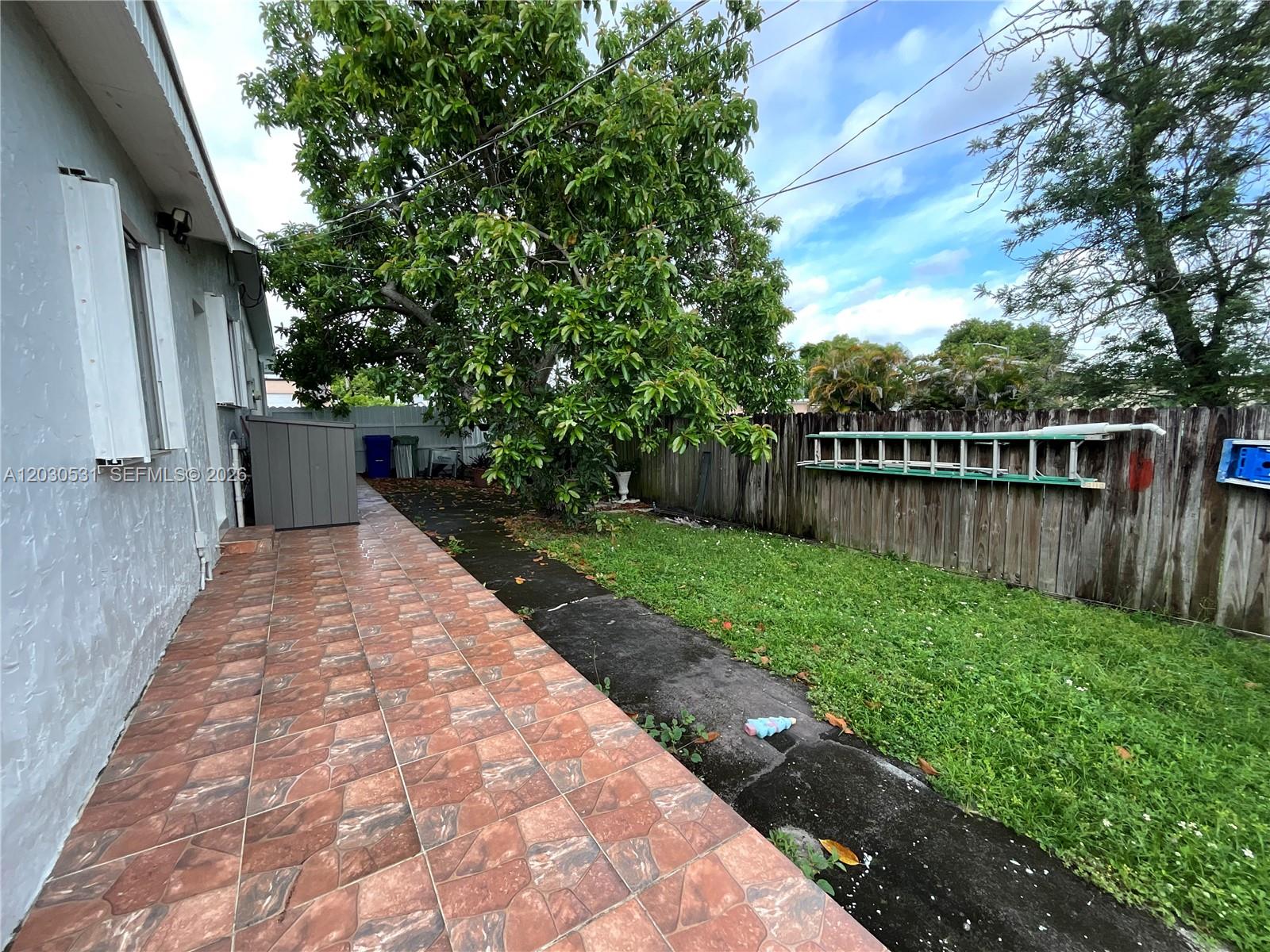 EVERGLADES SUGAR & LAND C - Residential