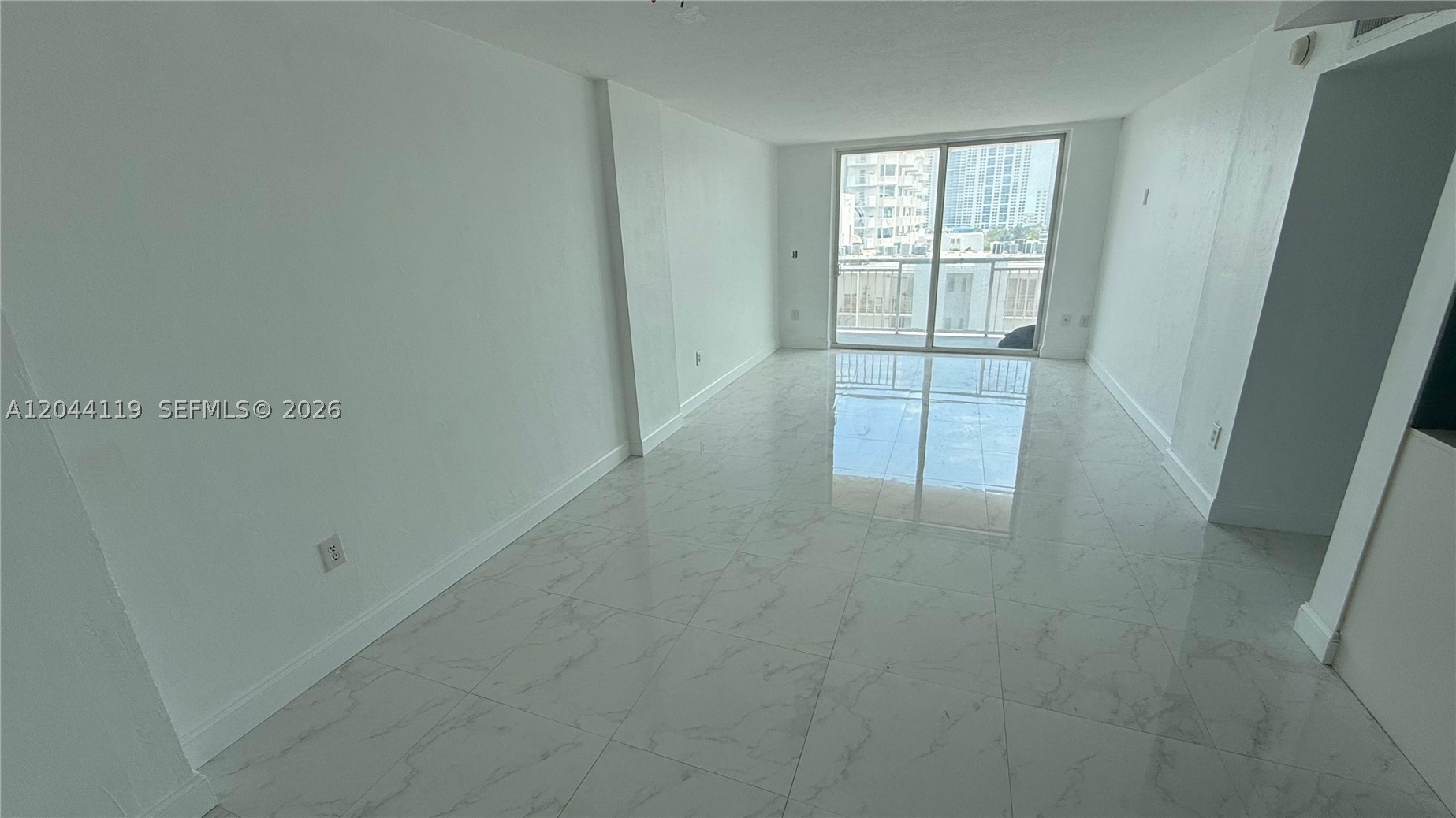 BAYVIEW CONDO - Residential Lease