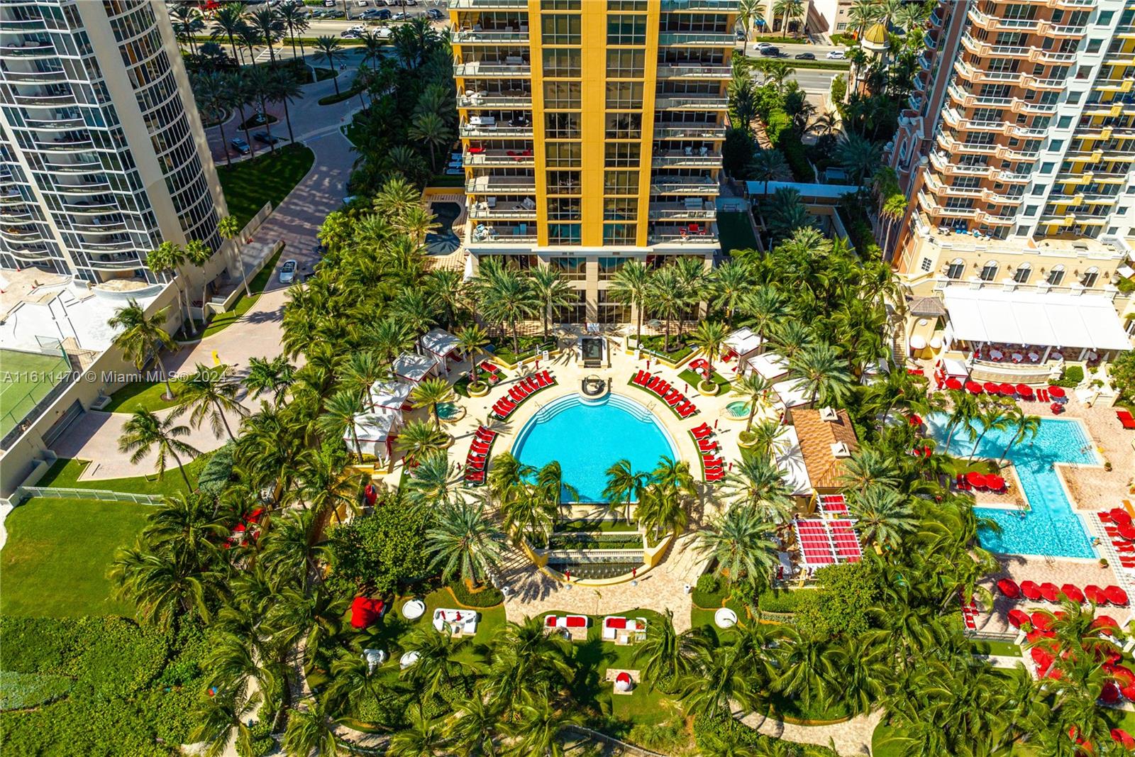 17749 COLLINS AVENUE COND - Residential