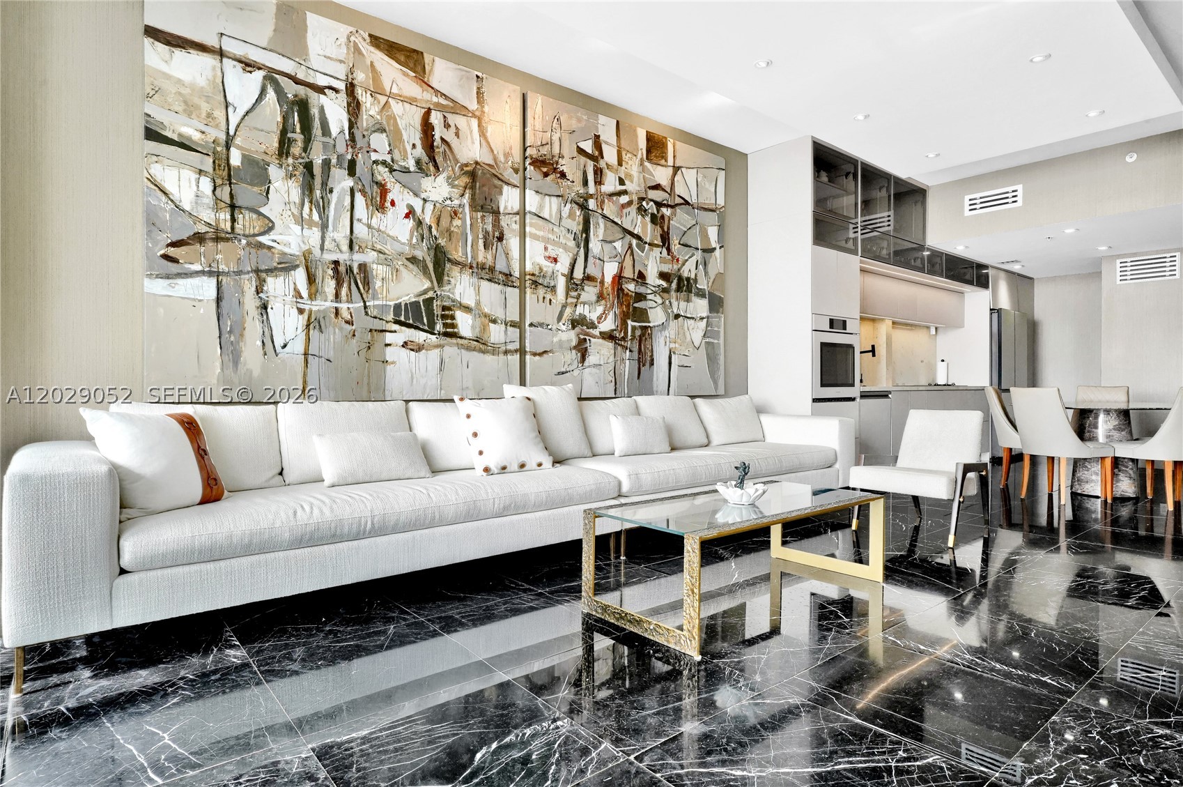 NEW WAVE CONDO - Residential