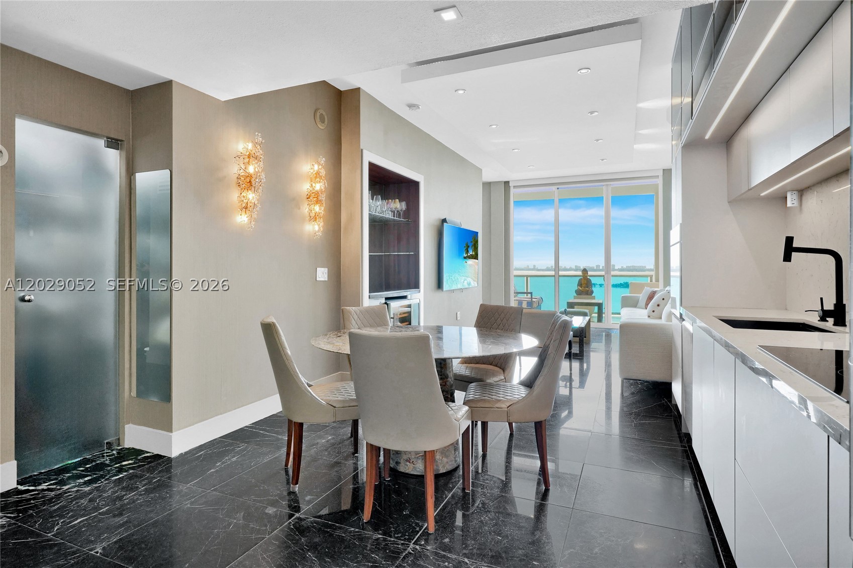 NEW WAVE CONDO - Residential