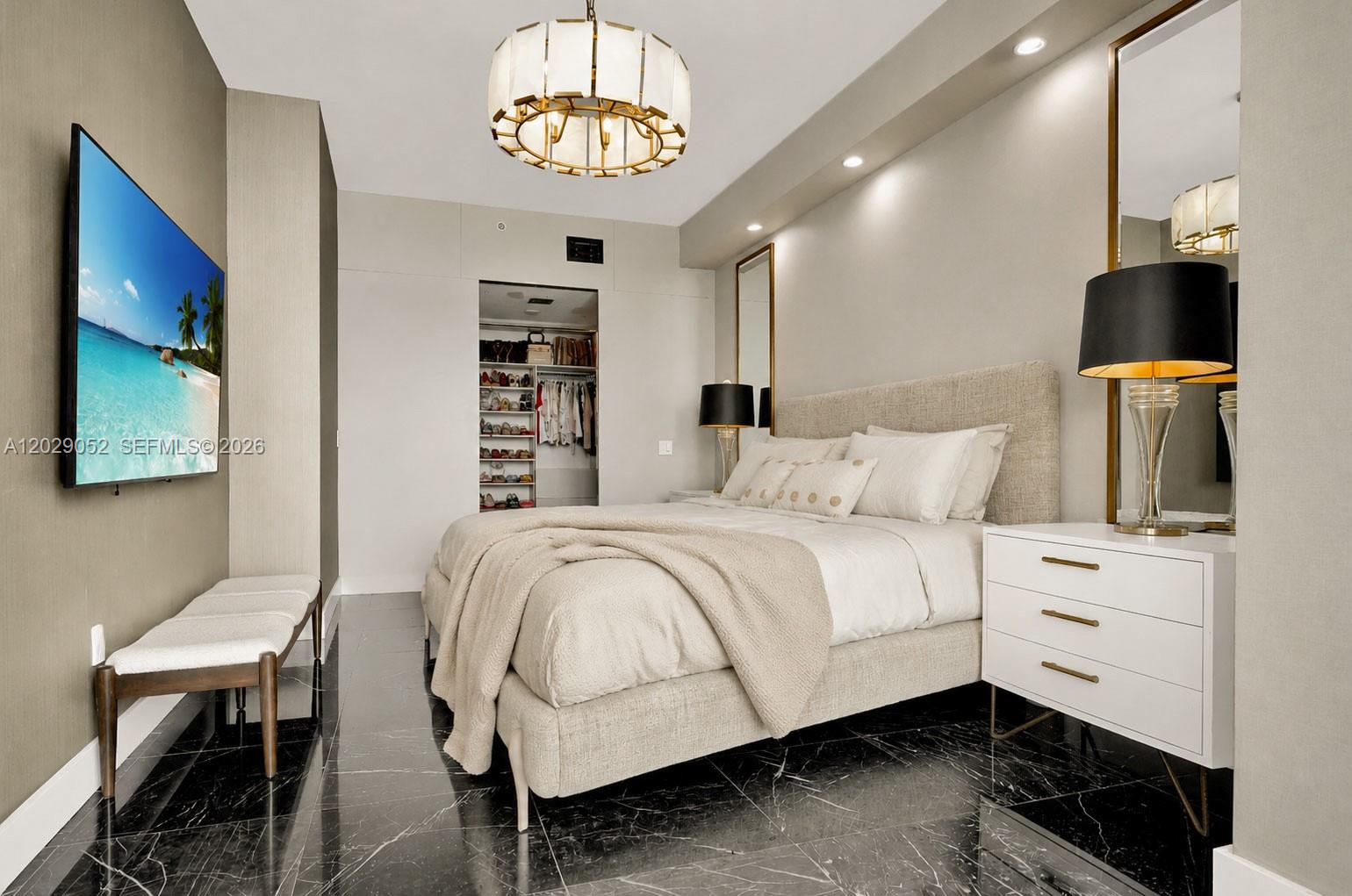 NEW WAVE CONDO - Residential
