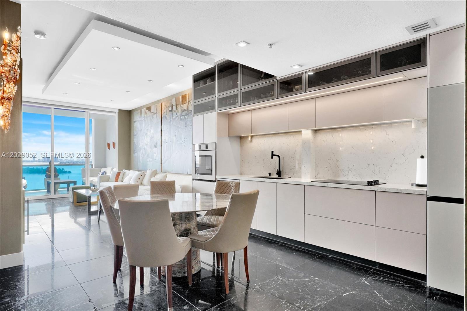 NEW WAVE CONDO - Residential
