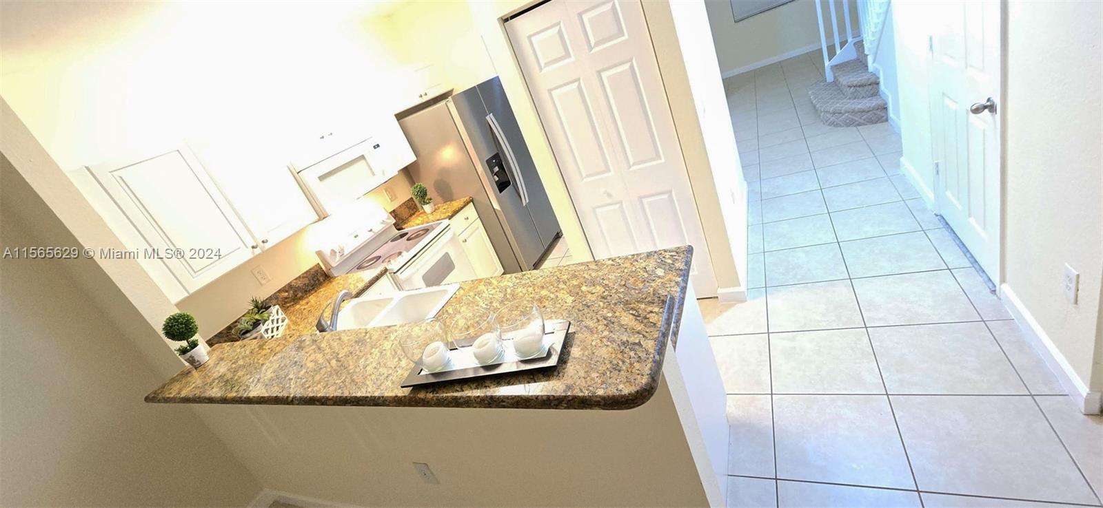 VILLAS AT CARMEL CONDO NO - Residential