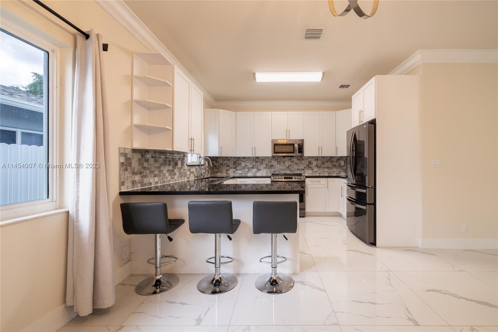 BEVERLY PARK - Residential