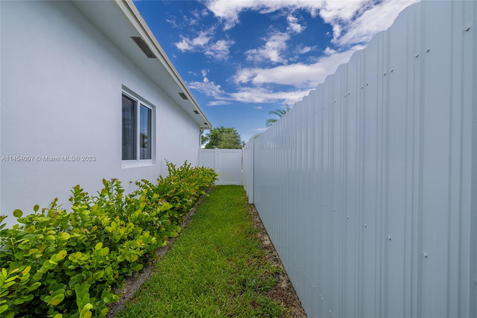 BEVERLY PARK - Residential