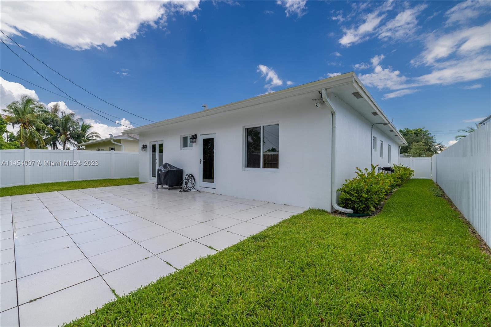 BEVERLY PARK - Residential