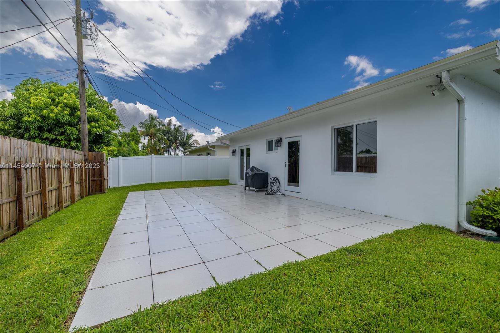 BEVERLY PARK - Residential