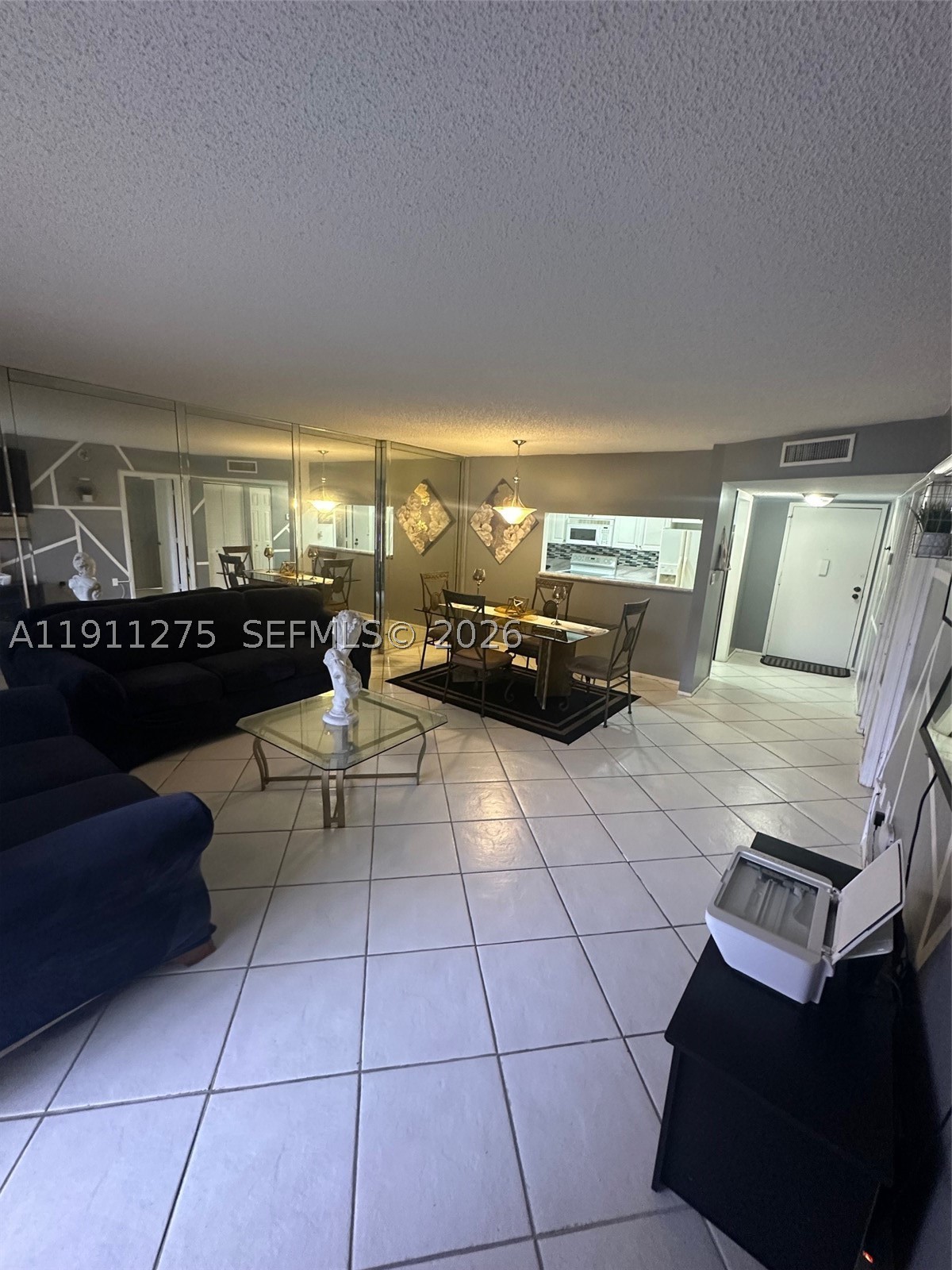 MANORS OF INVERRARY I-4 - Residential
