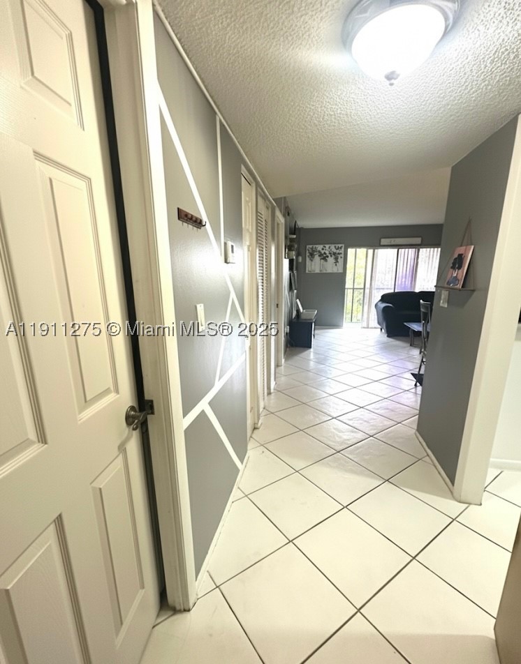 MANORS OF INVERRARY I-4 - Residential