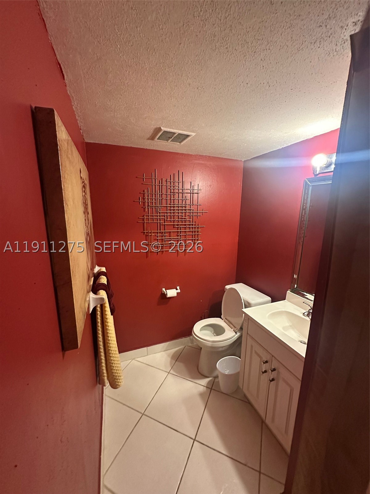 MANORS OF INVERRARY I-4 - Residential