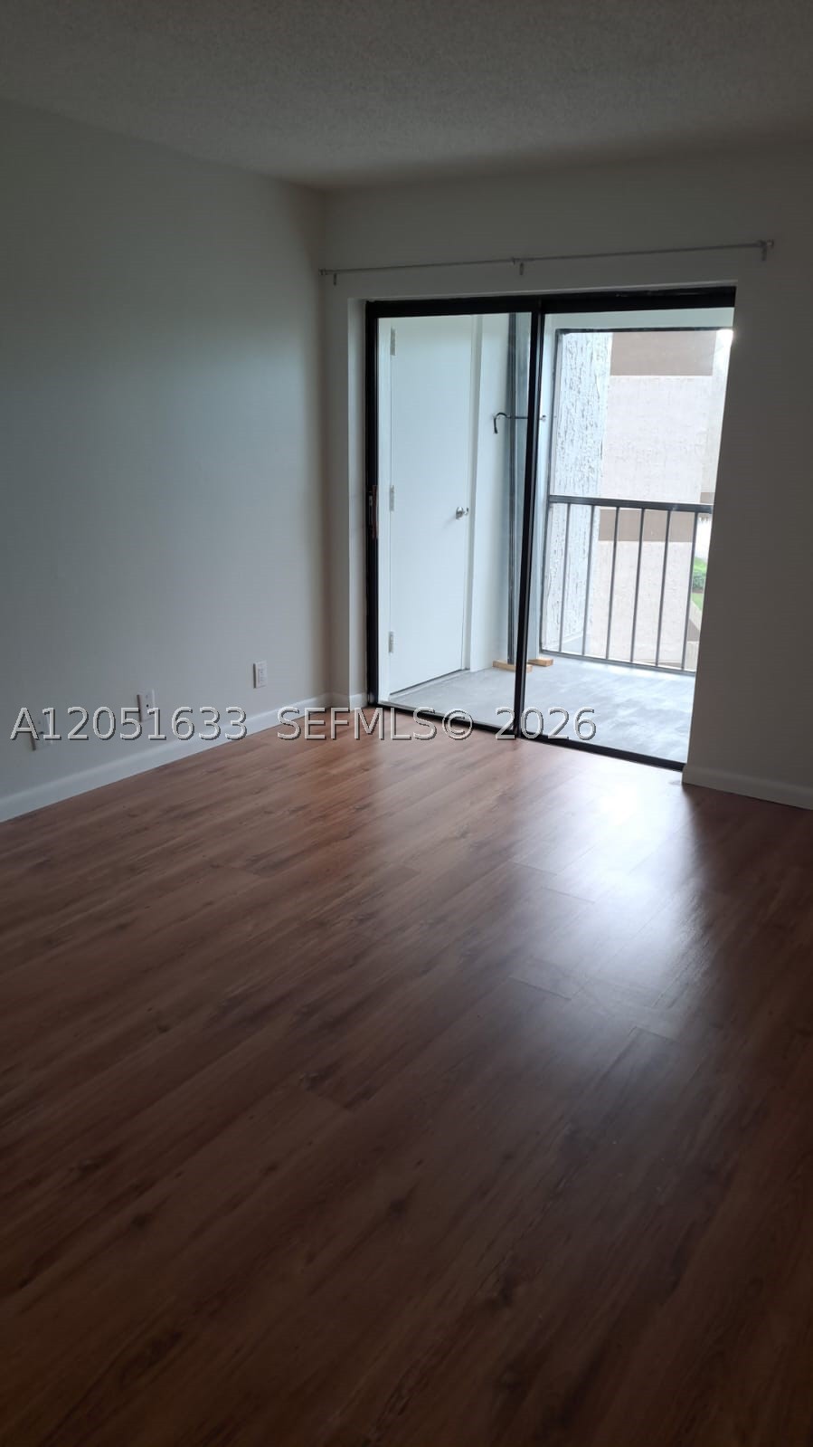 BUILDING NINE OF RACQUET - Residential Lease