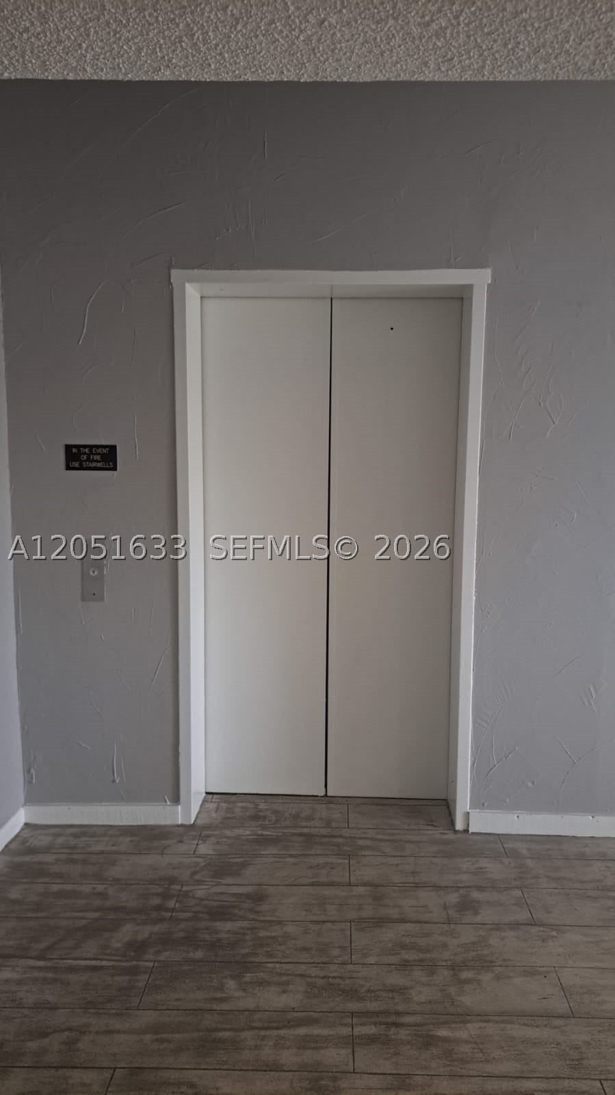 BUILDING NINE OF RACQUET - Residential Lease
