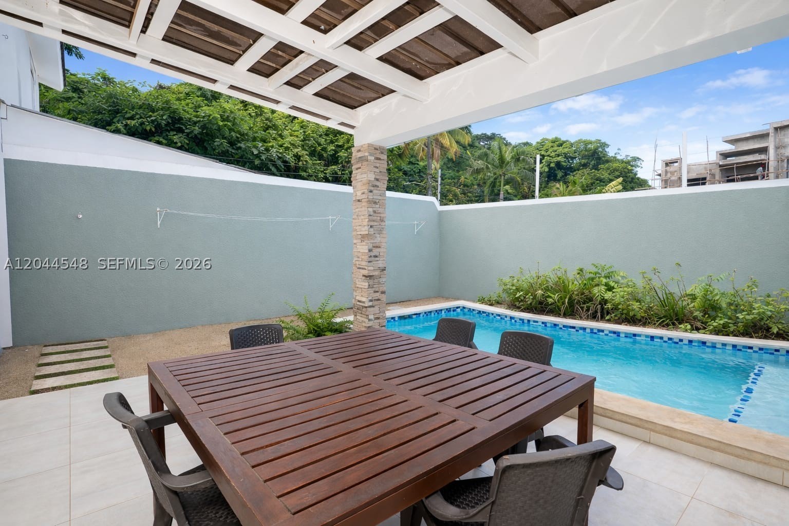 PERLA BONITA - Residential