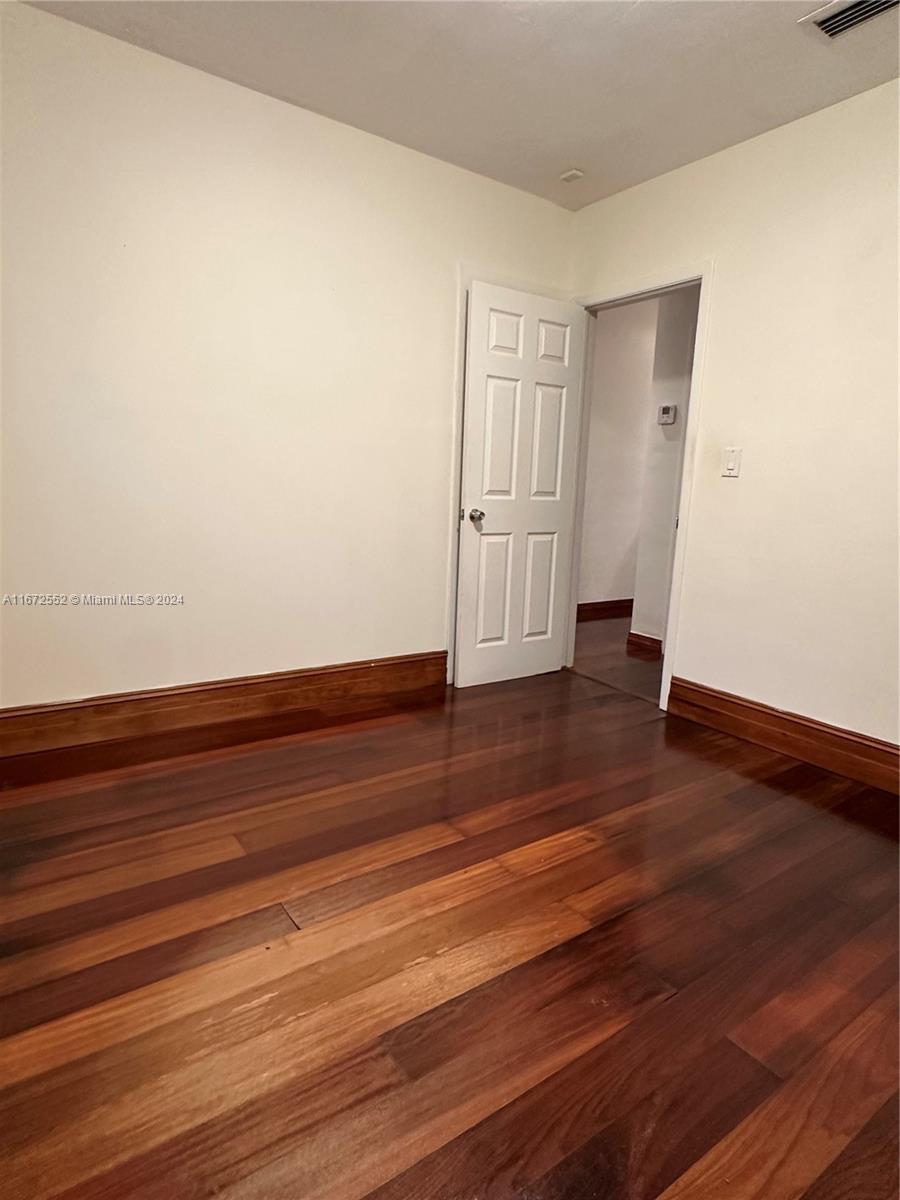 RIVERDALE - Residential Lease