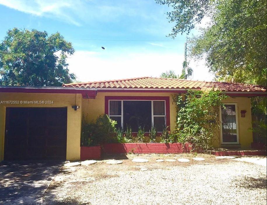 RIVERDALE - Residential Lease