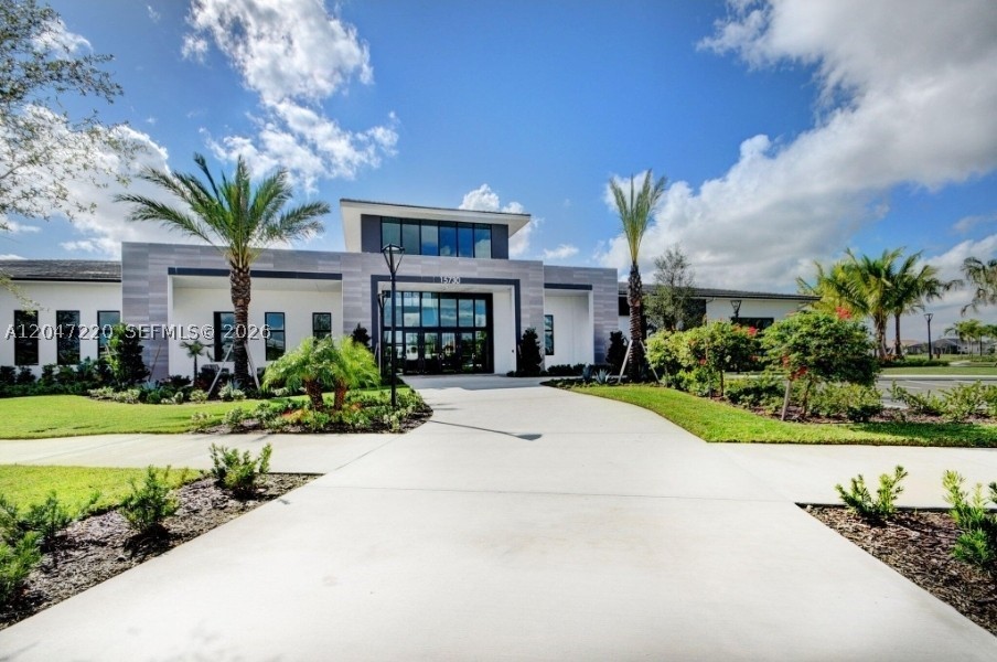 CRESSWIND PALM BEACH - Residential