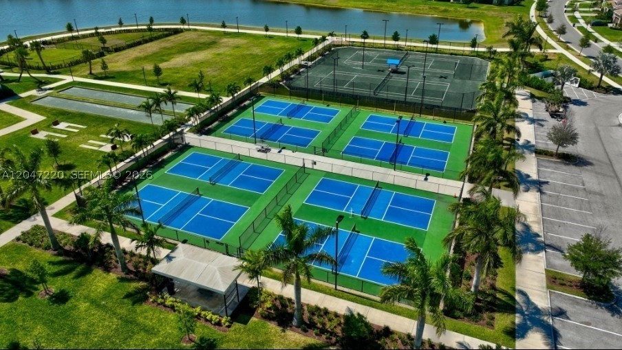CRESSWIND PALM BEACH - Residential