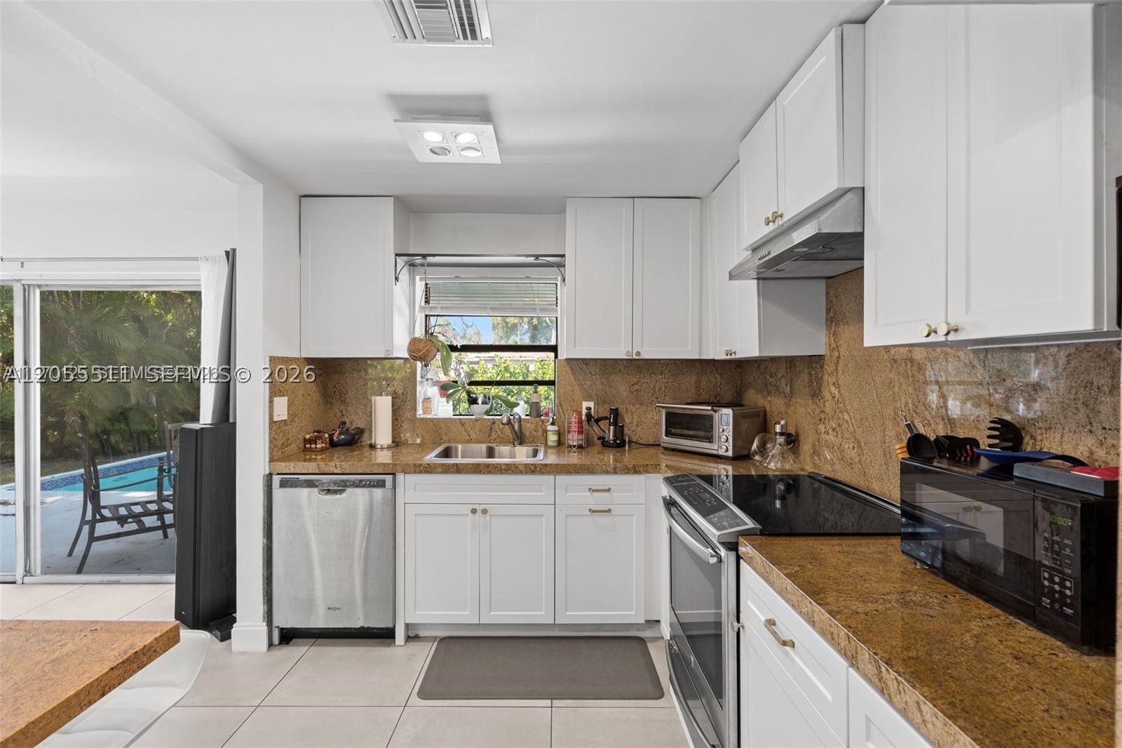 LAKEVIEW HEIGHTS NO 2 - Residential