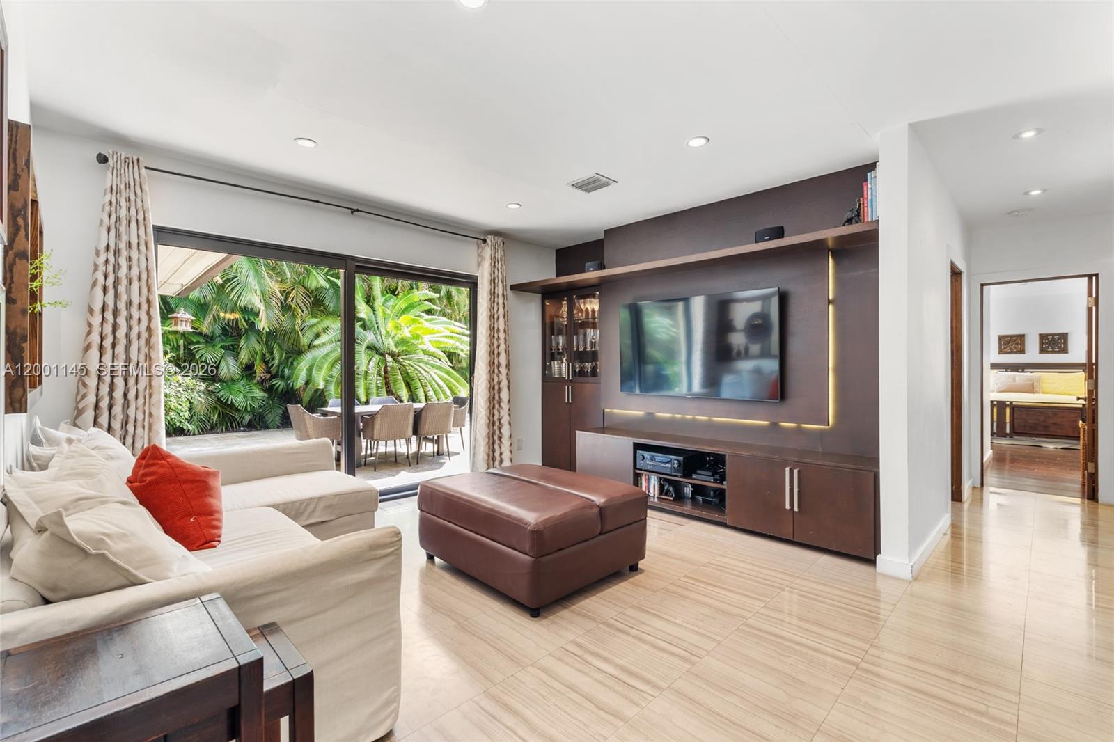 BAY POINT - Residential