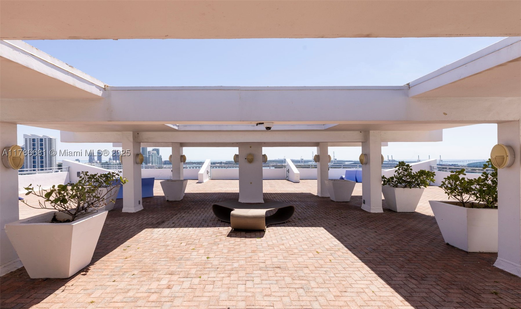 COSTA BRAVA CONDO - Residential