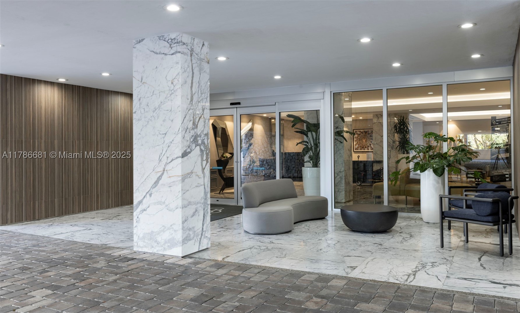 COSTA BRAVA CONDO - Residential
