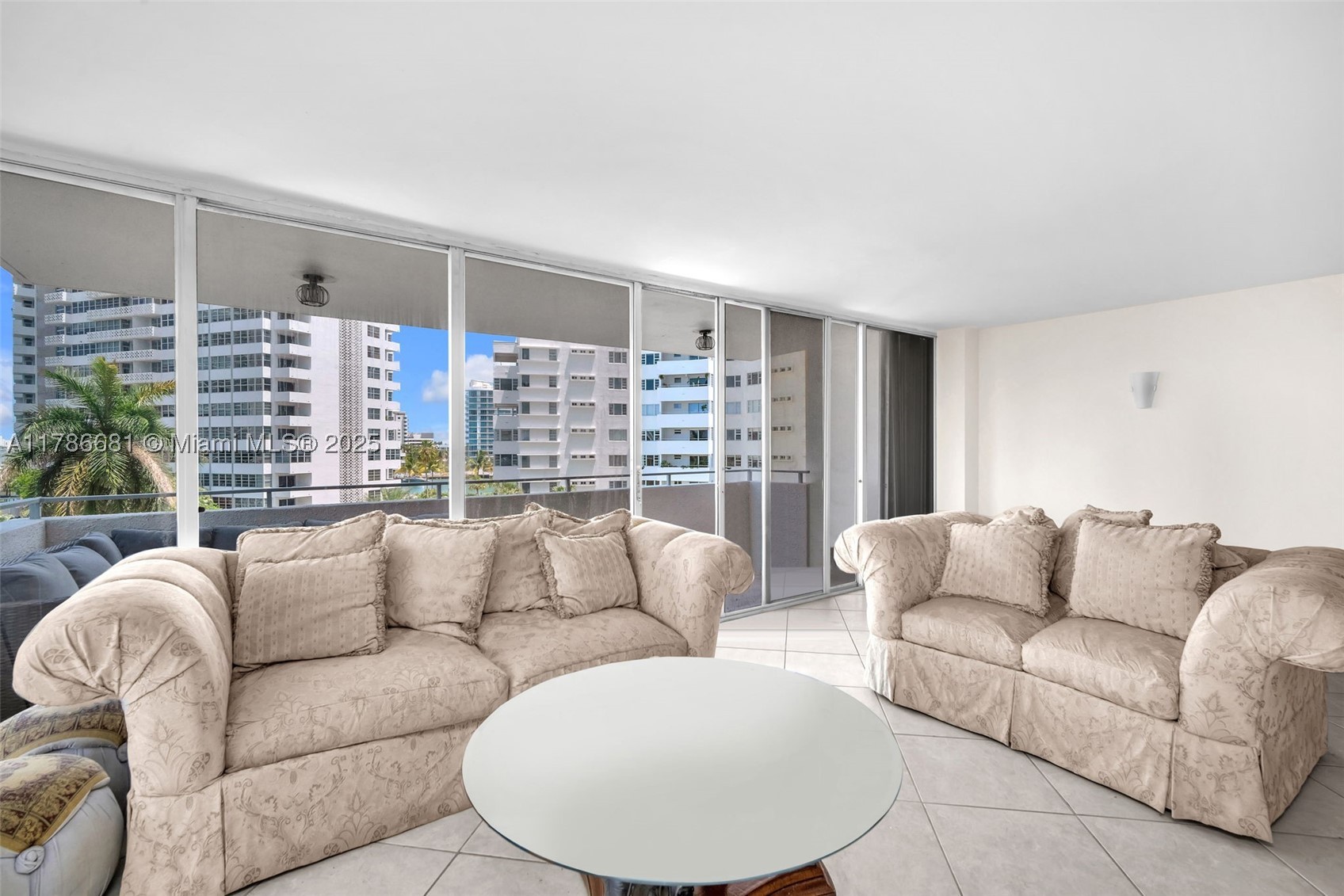 COSTA BRAVA CONDO - Residential