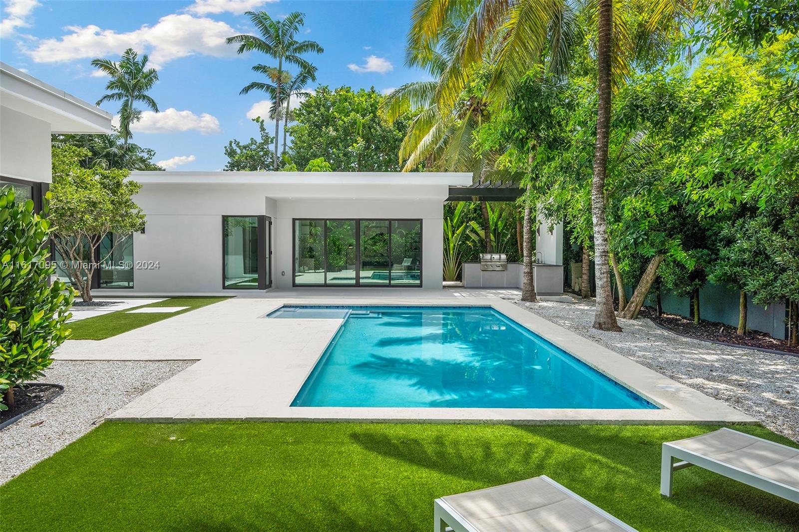 BAY POINT - Residential