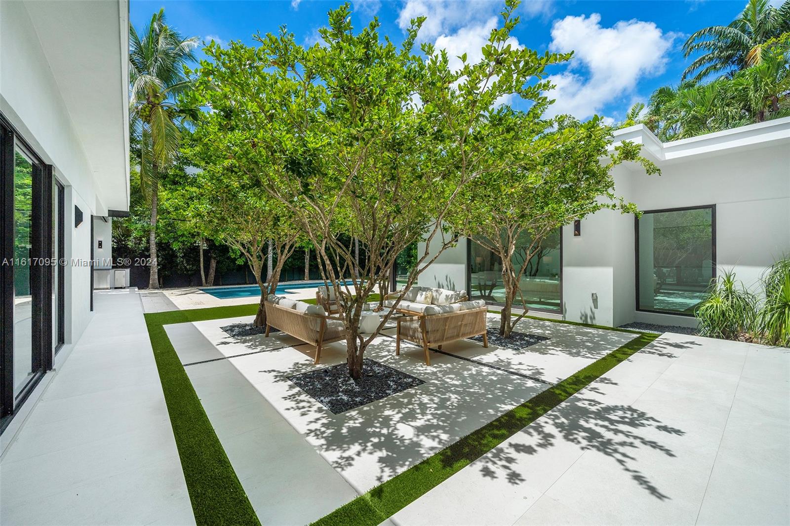 BAY POINT - Residential