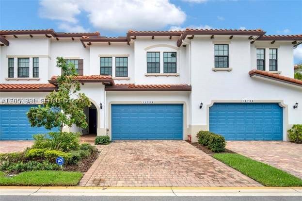 The Grove At Raintree - Residential Lease