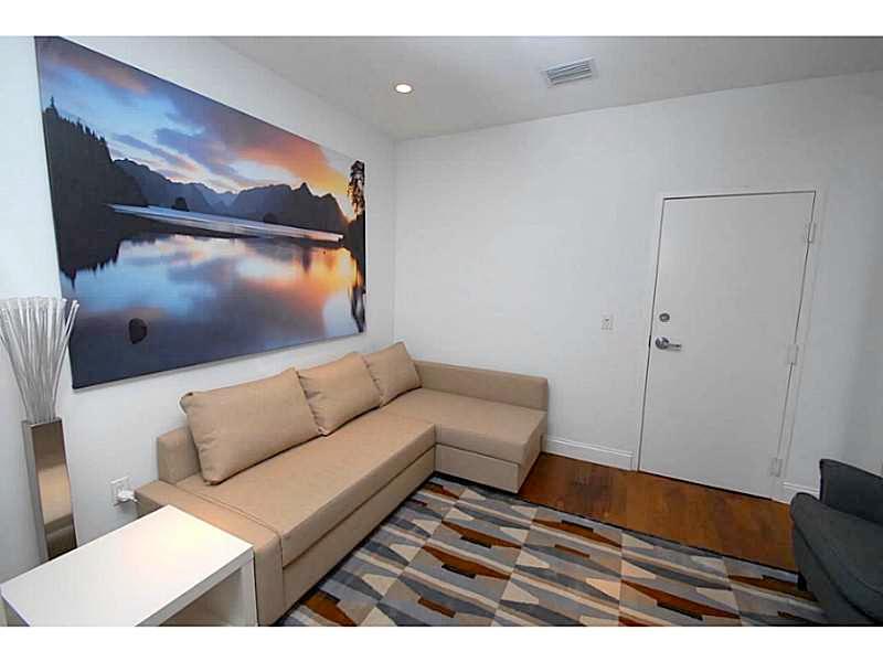 SELMA CONDO - Residential Lease