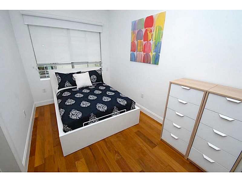 SELMA CONDO - Residential Lease