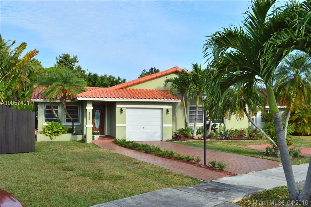 Lovely 3/2.5 One story home is a family oriented neighborhood of W. Kendall with NO HOA! features tile floors & laminate in master & 1 bedroom. Kitchen has been nicely with updated beveled granite counters center island, wine cooler, venetian textured walls in dining & family rm, plantation shutters in family room & half bath. New wood-like tile flrs in sunken living room opens up to peaceful enclosed terrace that adds additional outdoor entertaining area. Regular sale home! NO REO NO SHORTSALE!