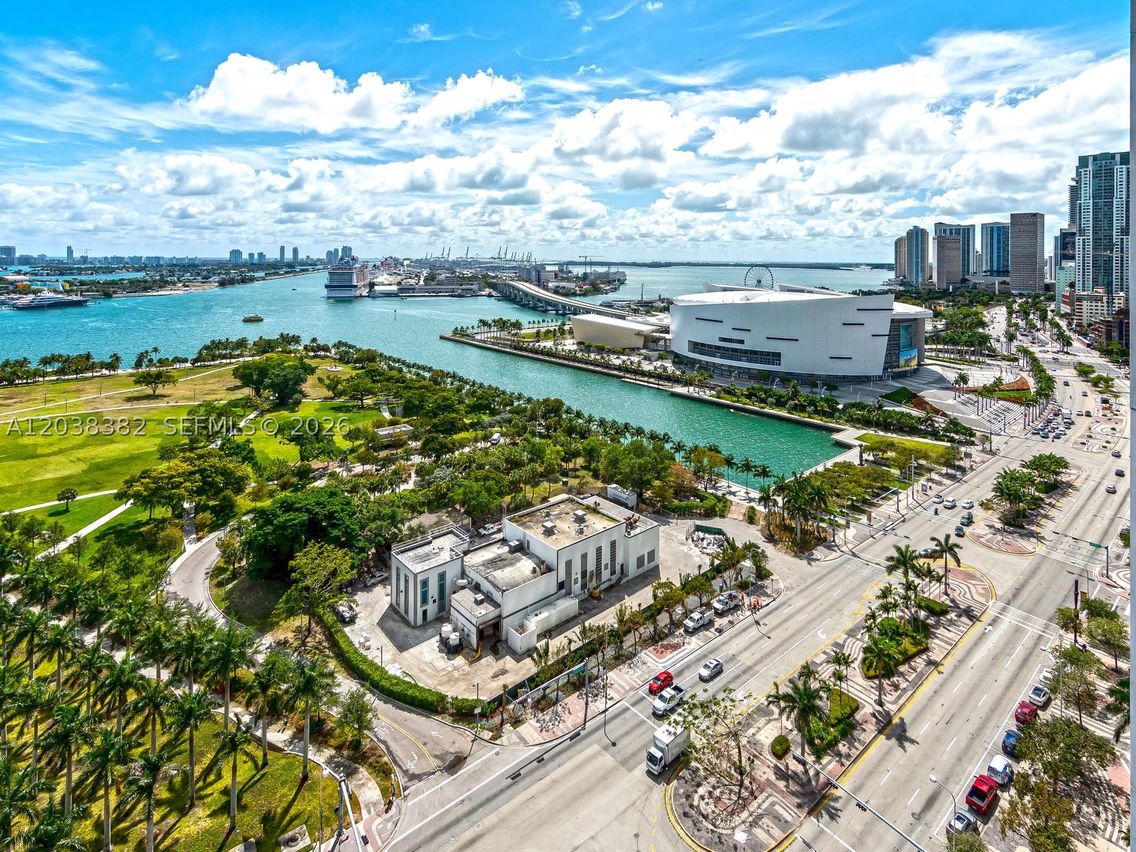ONE THOUSAND MUSEUM CONDO - Residential Lease