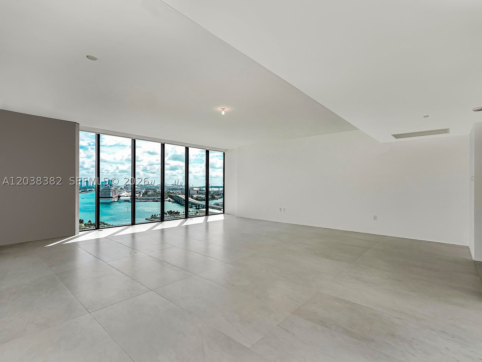 ONE THOUSAND MUSEUM CONDO - Residential Lease