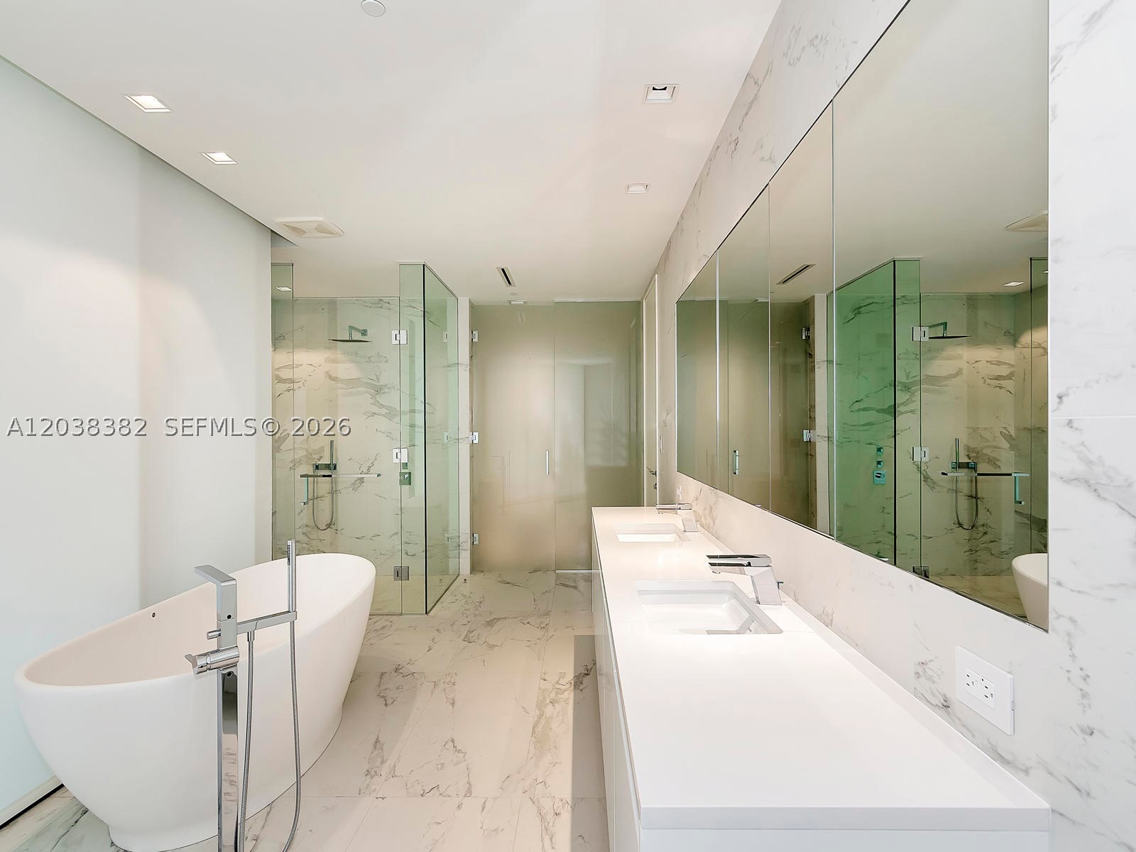 ONE THOUSAND MUSEUM CONDO - Residential Lease