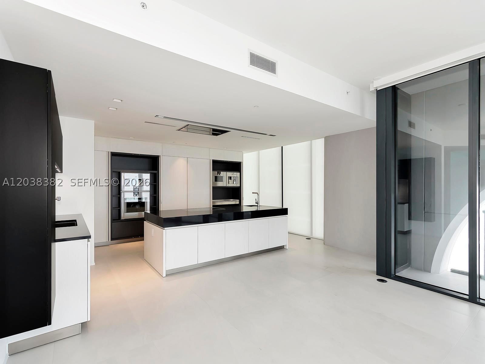 ONE THOUSAND MUSEUM CONDO - Residential Lease