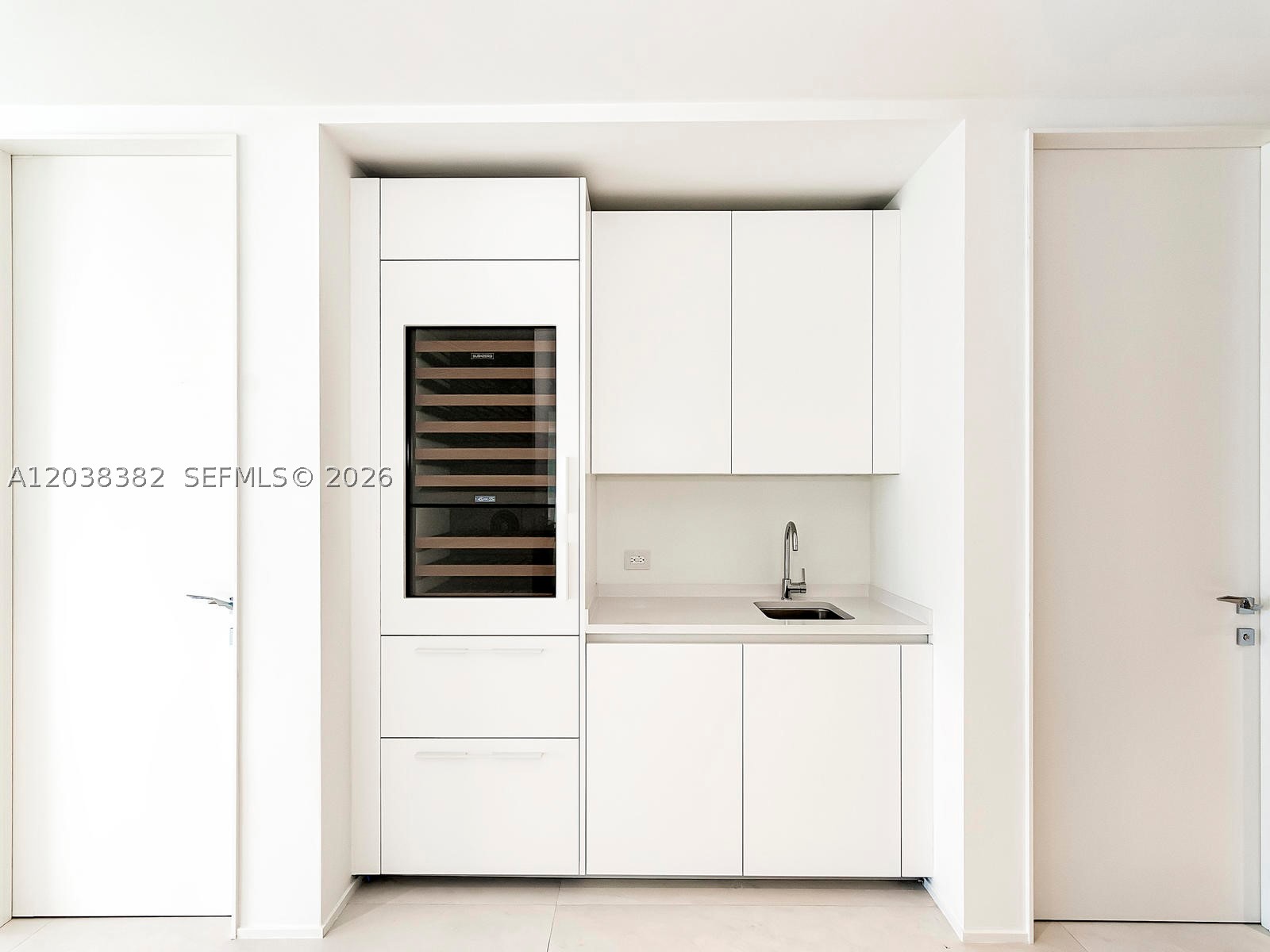 ONE THOUSAND MUSEUM CONDO - Residential Lease