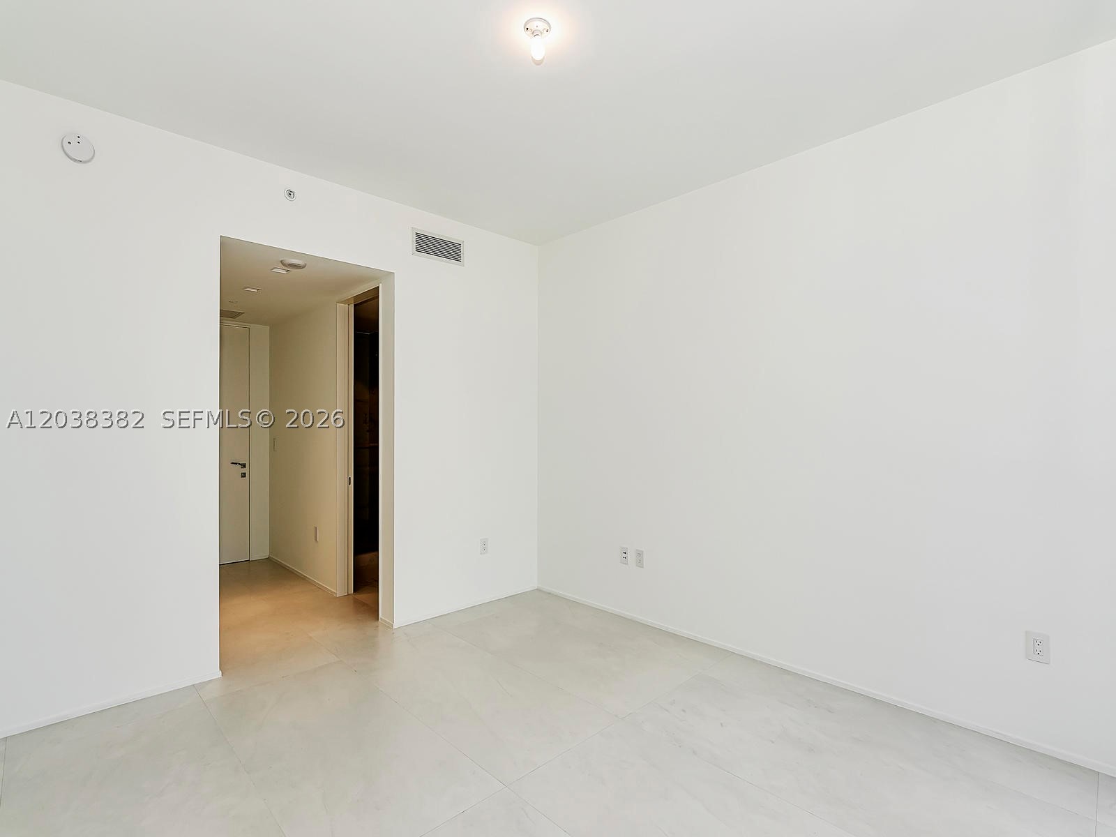 ONE THOUSAND MUSEUM CONDO - Residential Lease